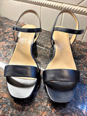 Naturalizer Zitzy Leather Block Heel Sandals US 9W